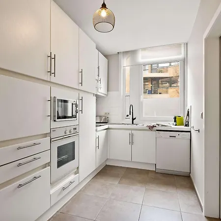 Сasa de vacaciones Huswell - Spacious House With 3 Terraces